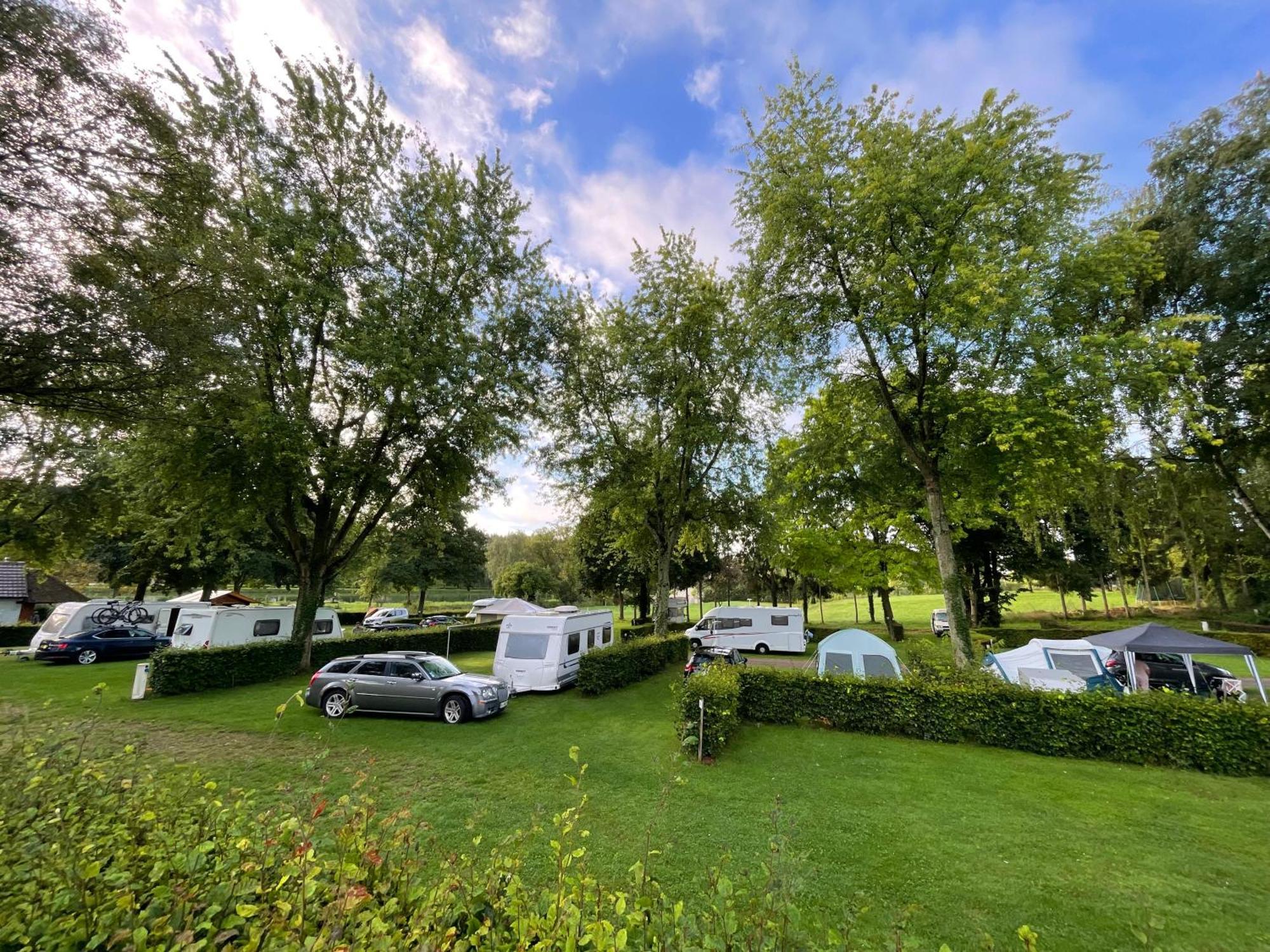Camping Les Portes Du Perche Mamers Екстер'єр фото