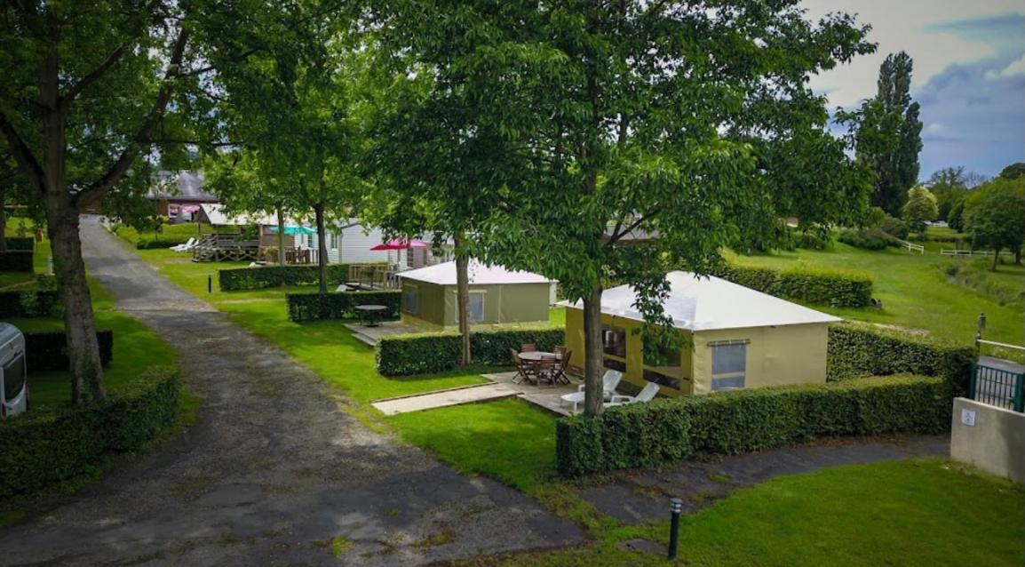 Camping Les Portes Du Perche Mamers Екстер'єр фото